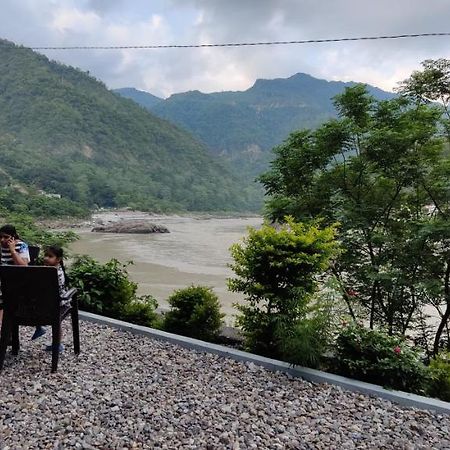 H7 Stay On The Ganges, Yoga & Spa Resort, Rishīkesh Eksteriør billede