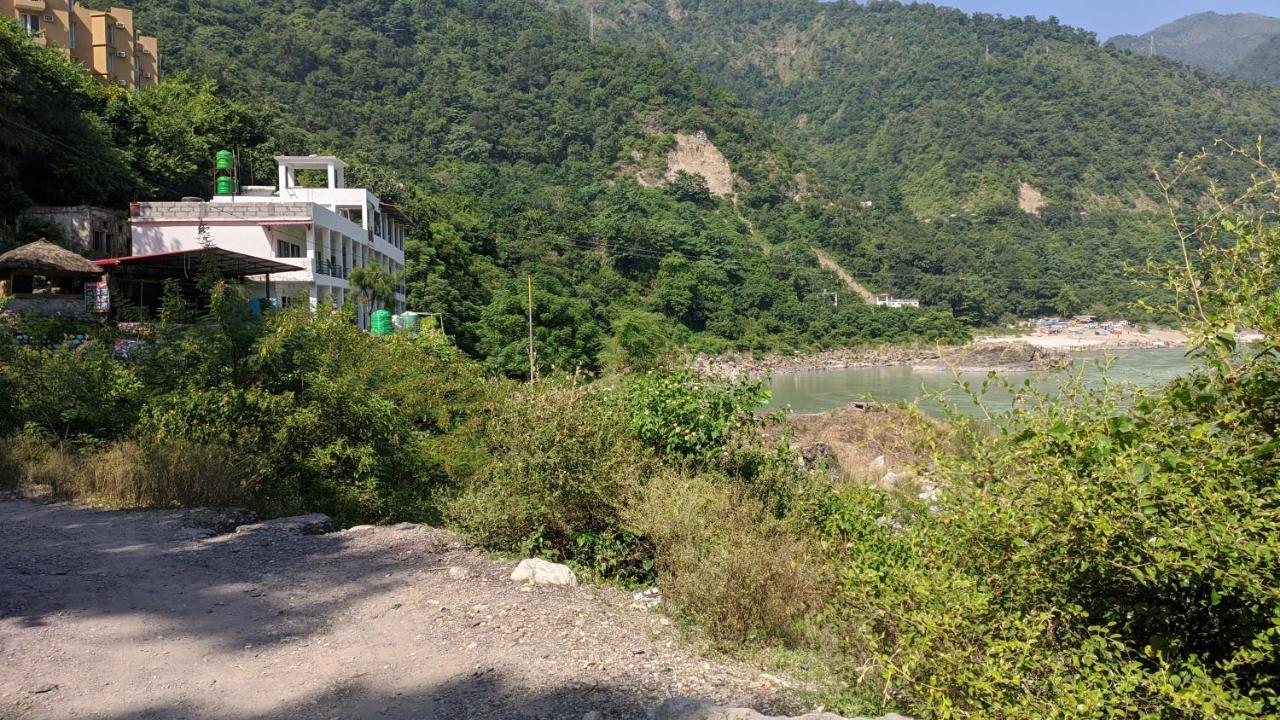 H7 Stay On The Ganges, Yoga & Spa Resort, Rishīkesh Eksteriør billede
