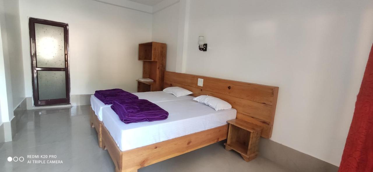 H7 Stay On The Ganges, Yoga & Spa Resort, Rishīkesh Eksteriør billede