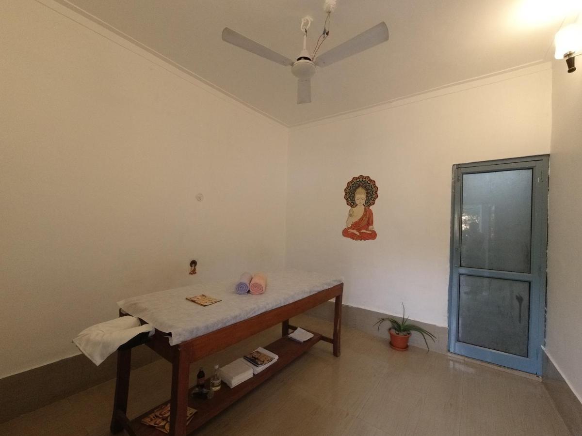 H7 Stay On The Ganges, Yoga & Spa Resort, Rishīkesh Eksteriør billede