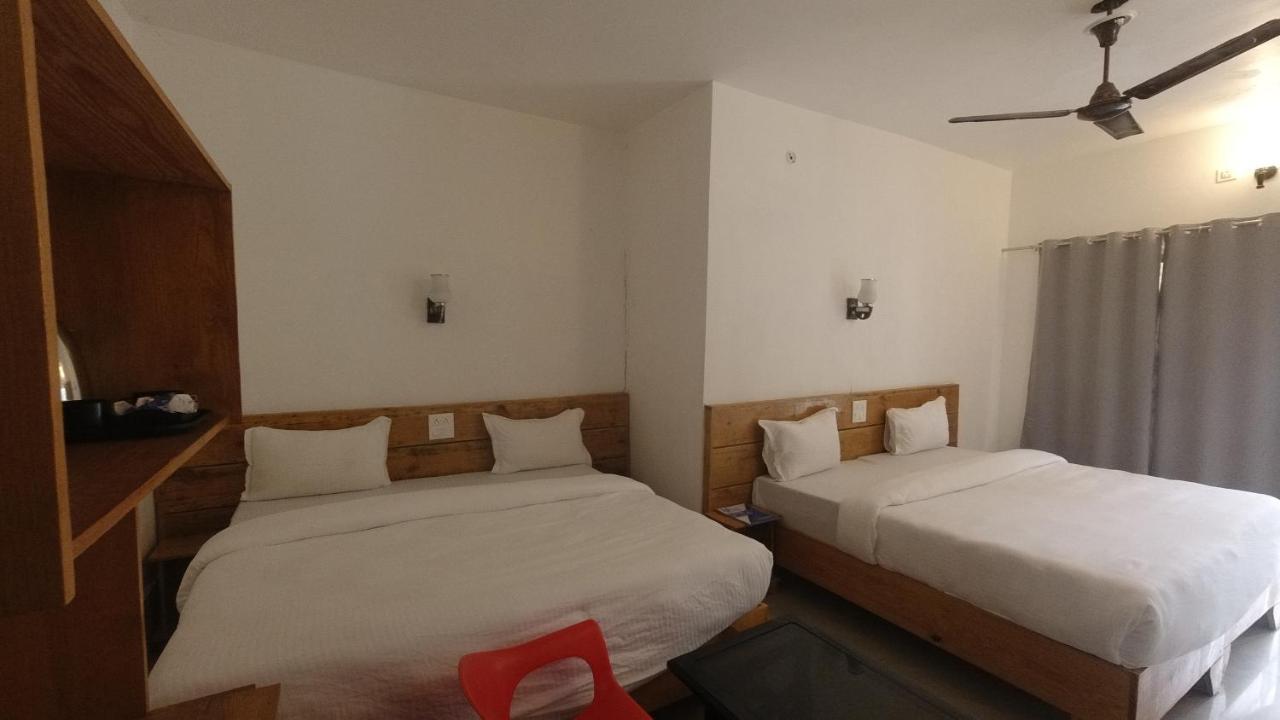 H7 Stay On The Ganges, Yoga & Spa Resort, Rishīkesh Eksteriør billede