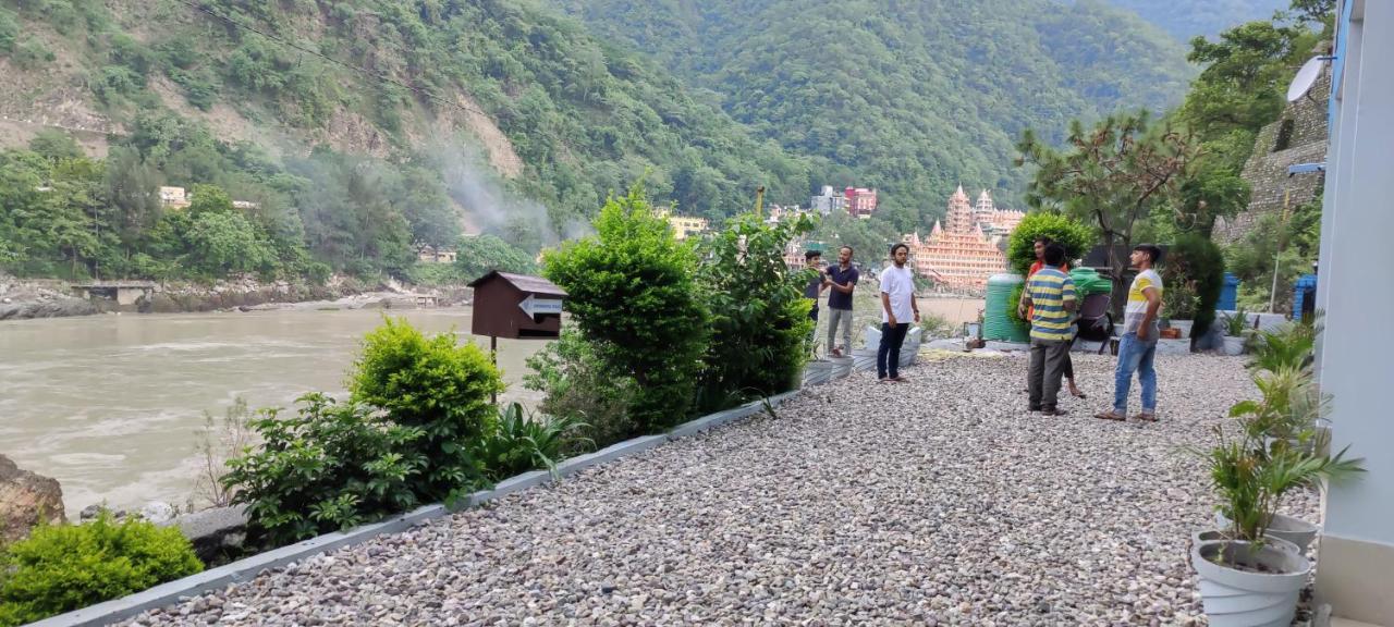 H7 Stay On The Ganges, Yoga & Spa Resort, Rishīkesh Eksteriør billede