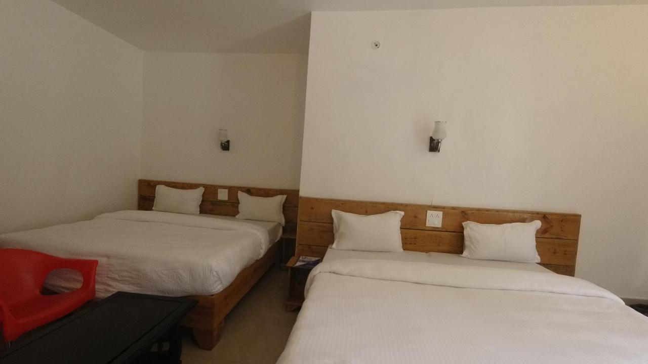 H7 Stay On The Ganges, Yoga & Spa Resort, Rishīkesh Eksteriør billede
